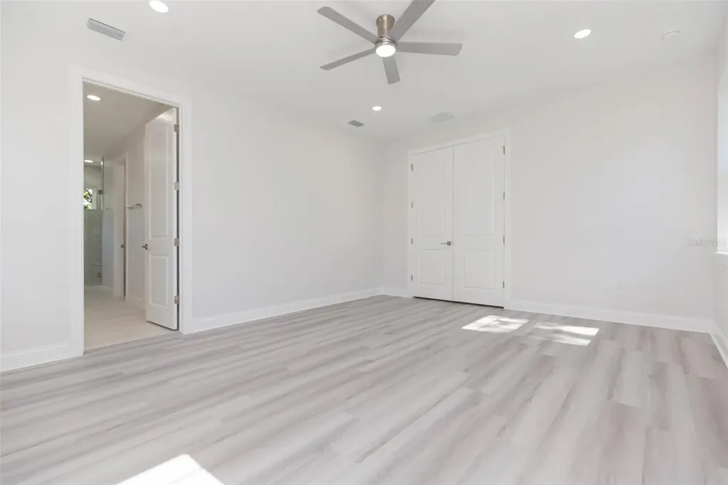 4718 W Knights Avenue Tampa FL 33611