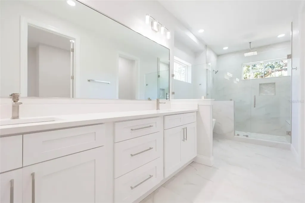4718 W Knights Avenue Tampa FL 33611