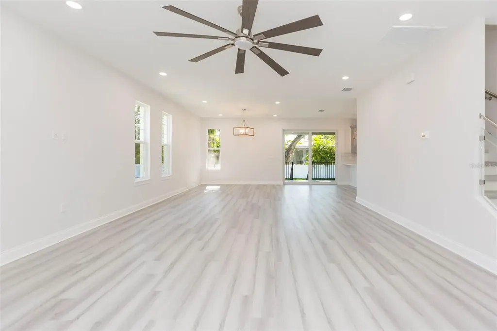 4718 W Knights Avenue Tampa FL 33611