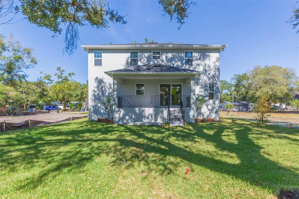 4718 W Knights Avenue Tampa FL 33611