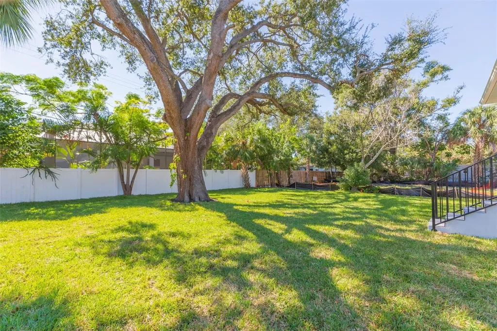 4718 W Knights Avenue Tampa FL 33611