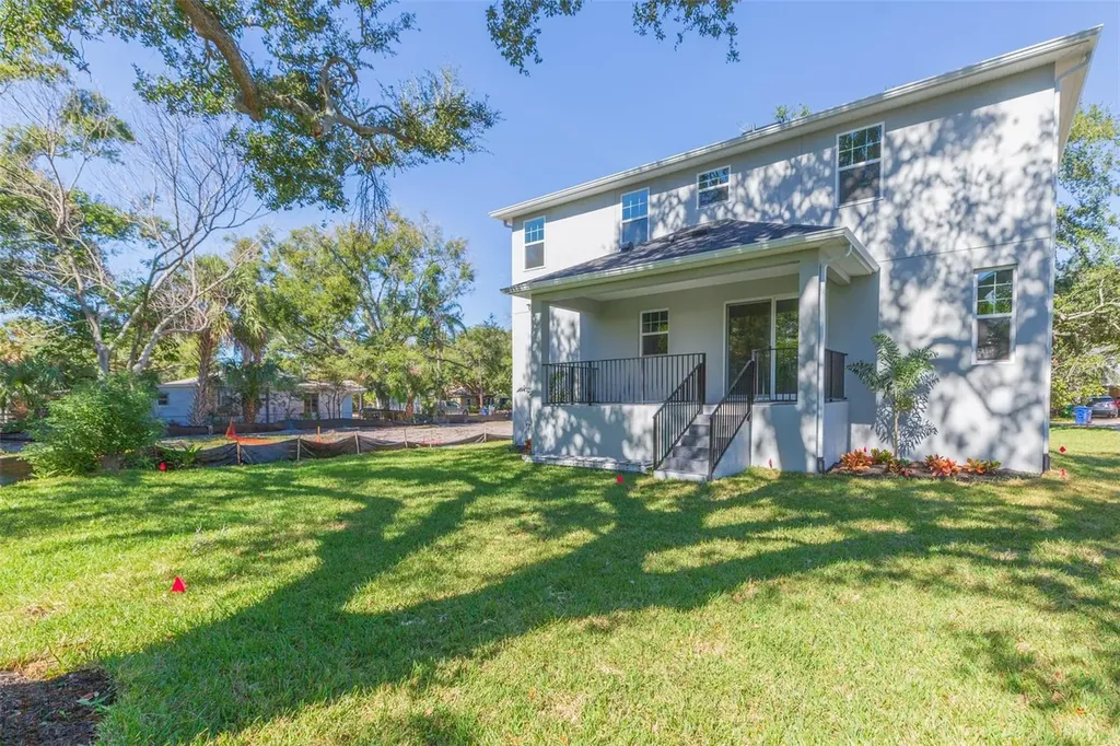 4718 W Knights Avenue Tampa FL 33611