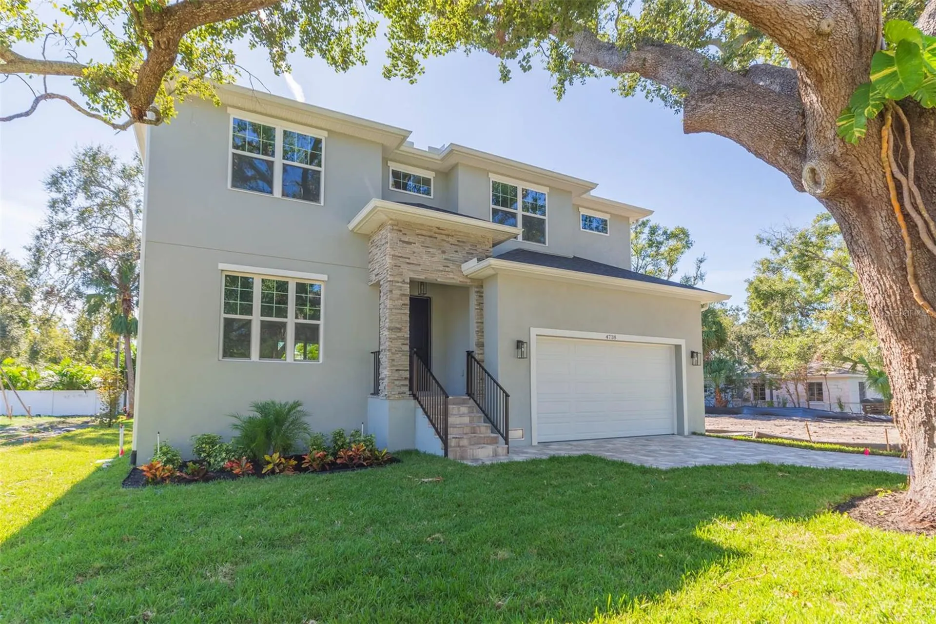 4718 W Knights Avenue Tampa FL 33611