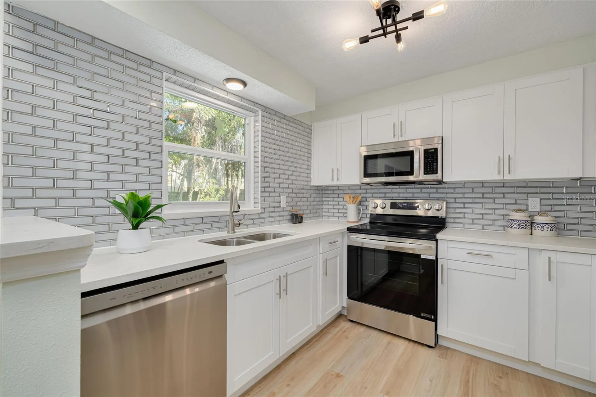 2004 Douglas Avenue Dunedin FL 34698