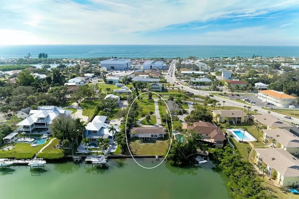 107 Louella Lane Nokomis FL 34275