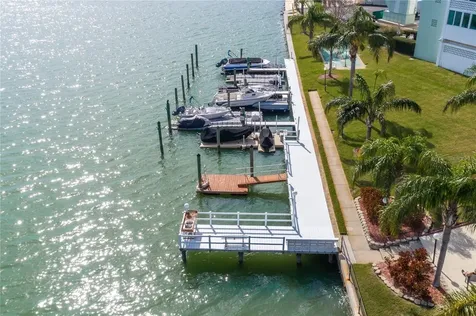 31 Island Way Clearwater Beach FL 33767