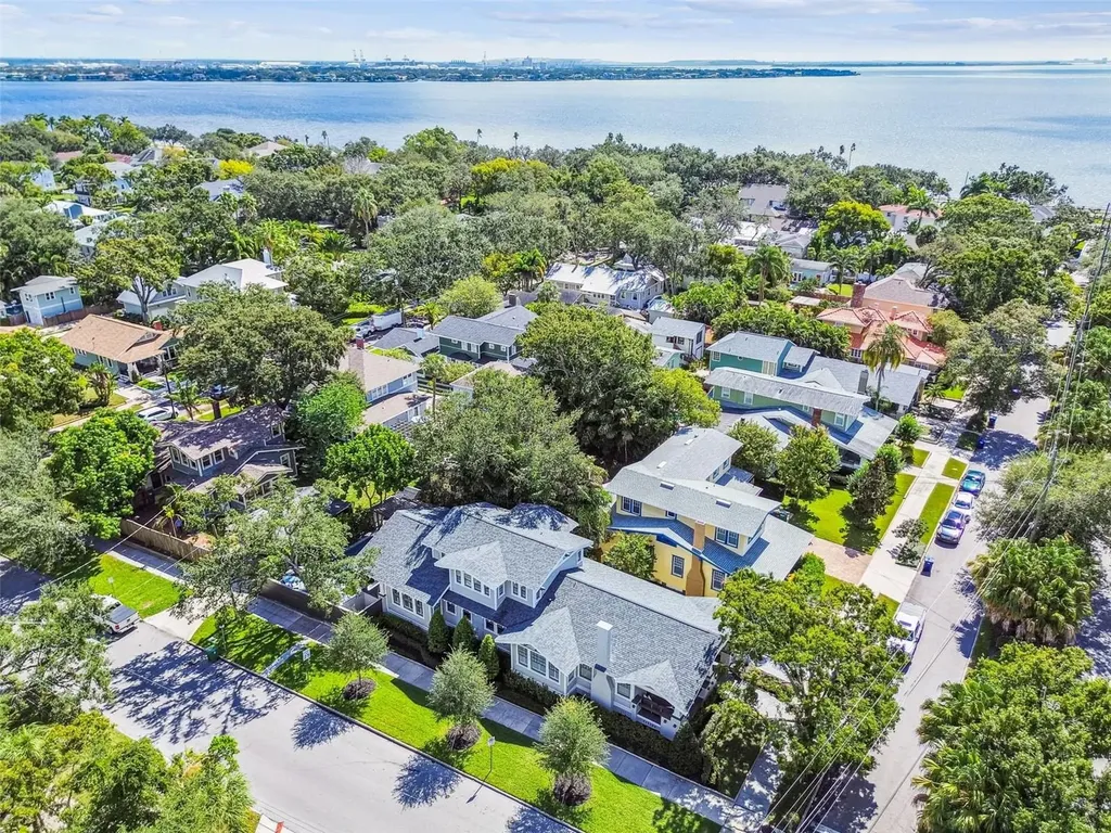 1402 S De Soto Avenue Tampa FL 33606