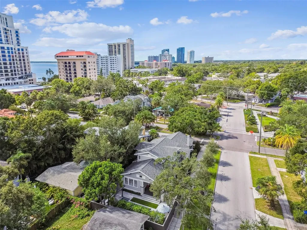 1402 S De Soto Avenue Tampa FL 33606