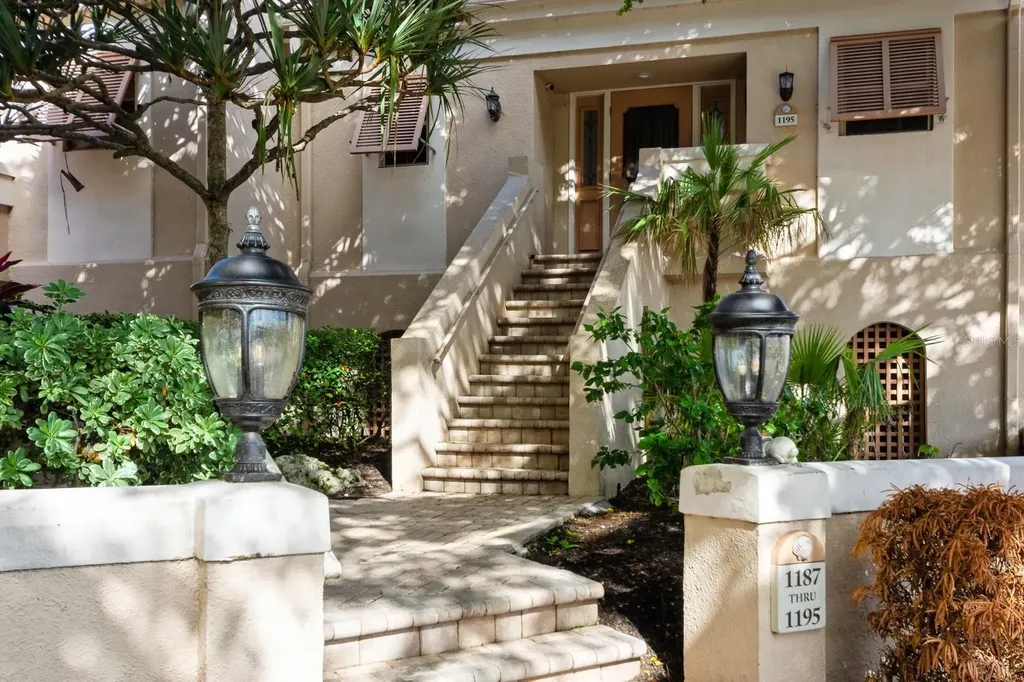 1195 Coquille Street Sarasota FL 34242