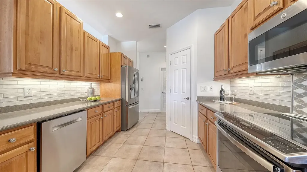 529 Habitat Boulevard Osprey FL 34229