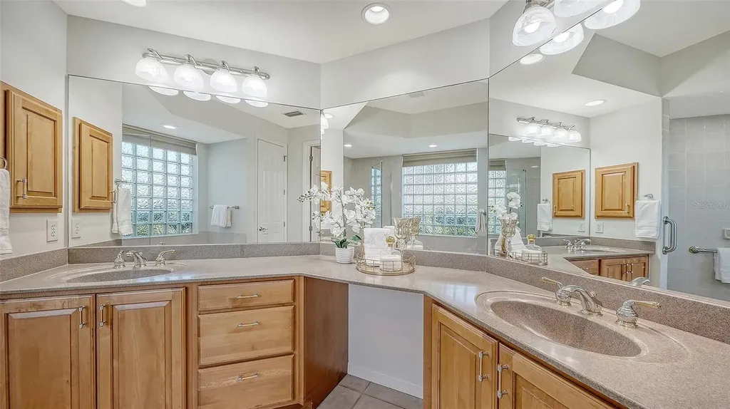 529 Habitat Boulevard Osprey FL 34229