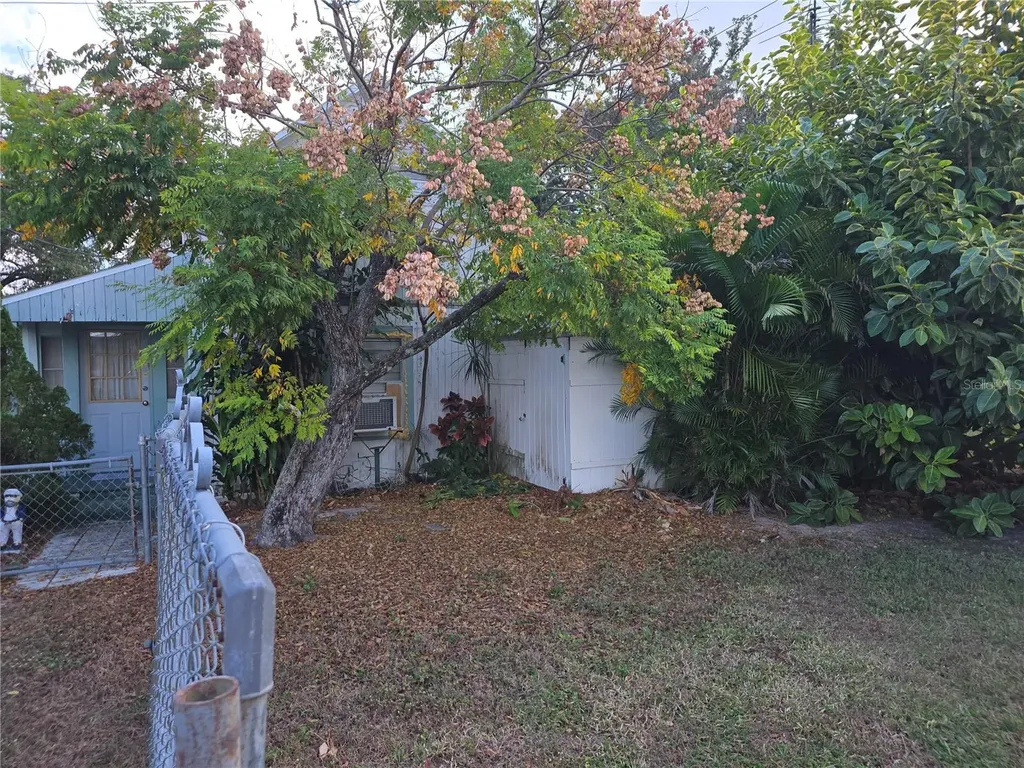 406 NW 7th Street Mulberry FL 33860