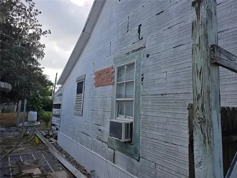 406 NW 7th Street Mulberry FL 33860
