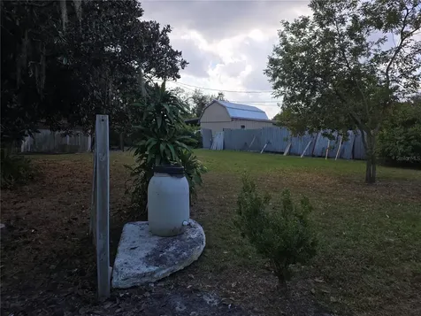 406 NW 7th Street Mulberry FL 33860