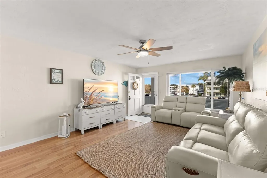 2461 Canadian Way Clearwater FL 33763