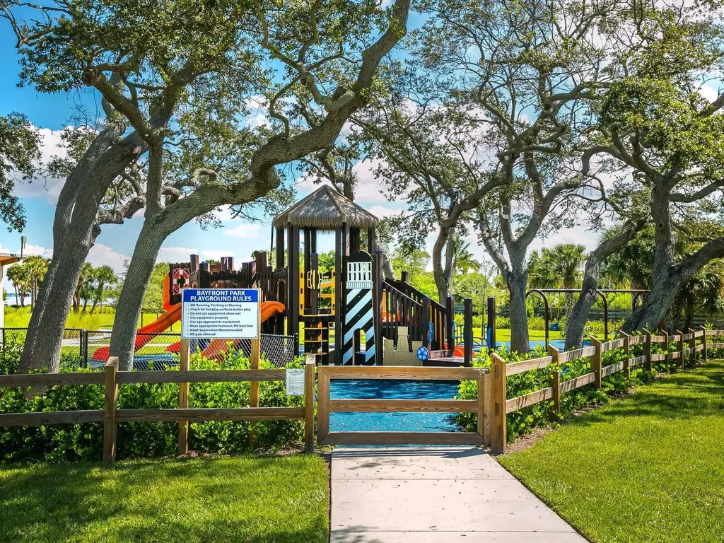 615 Buttonwood Drive Longboat Key FL 34228