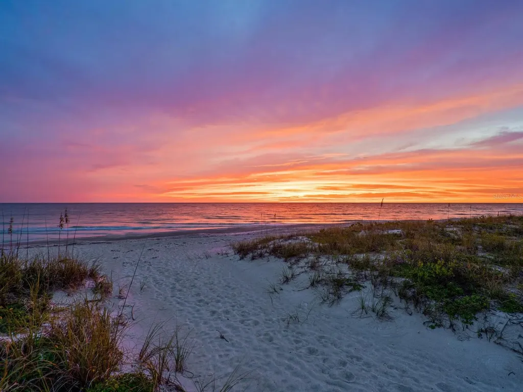 615 Buttonwood Drive Longboat Key FL 34228