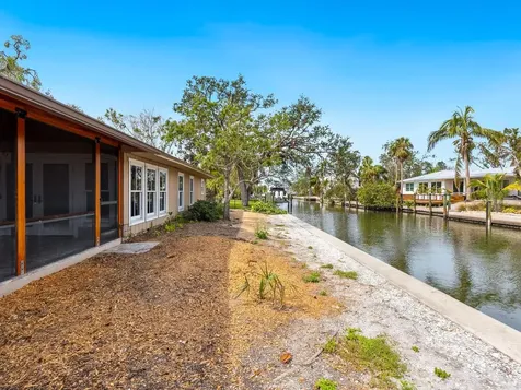615 Buttonwood Drive Longboat Key FL 34228