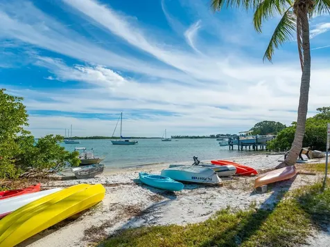 615 Buttonwood Drive Longboat Key FL 34228