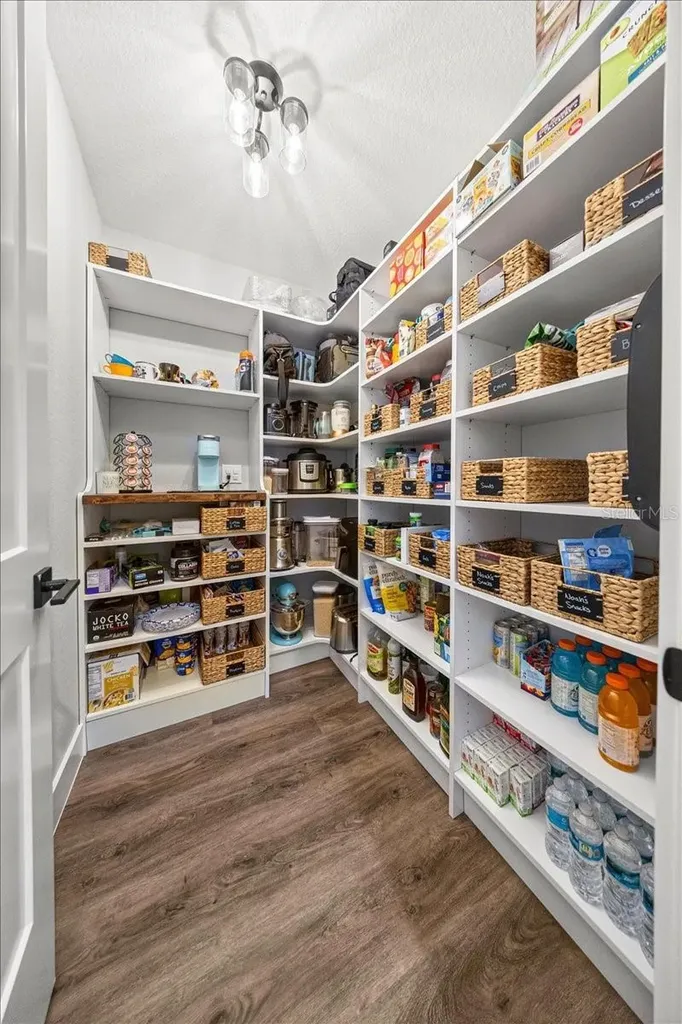 10561 NE 104th Circle Oxford FL 34484