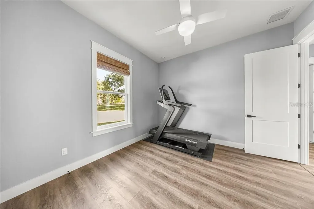 10561 NE 104th Circle Oxford FL 34484