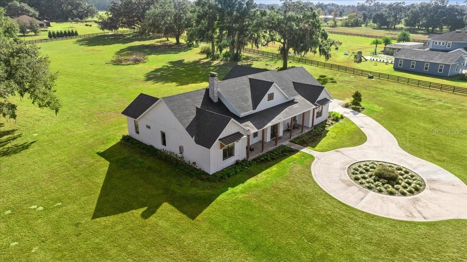 10561 NE 104th Circle Oxford FL 34484