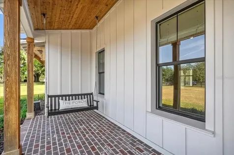 10561 NE 104th Circle Oxford FL 34484