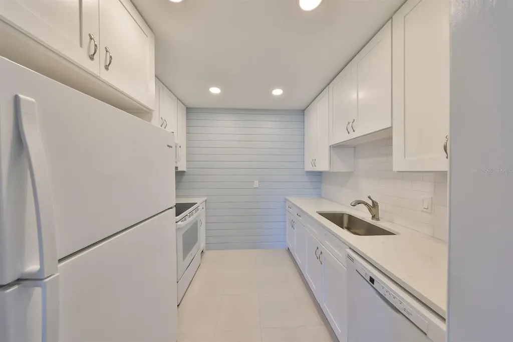 124 Gloucester Boulevard Sun City Center FL 33573