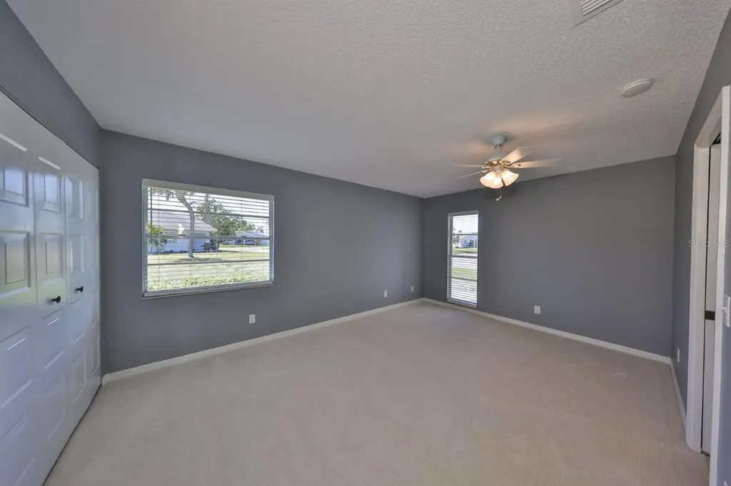 124 Gloucester Boulevard Sun City Center FL 33573