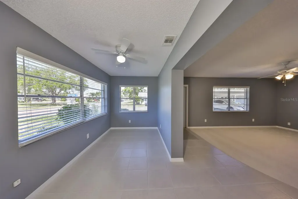 124 Gloucester Boulevard Sun City Center FL 33573