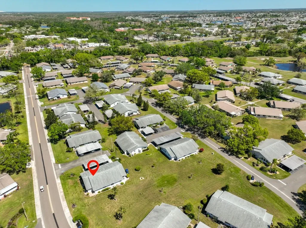 124 Gloucester Boulevard Sun City Center FL 33573