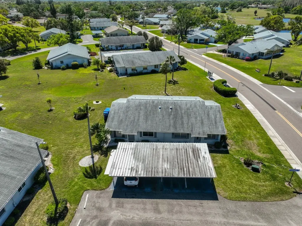 124 Gloucester Boulevard Sun City Center FL 33573