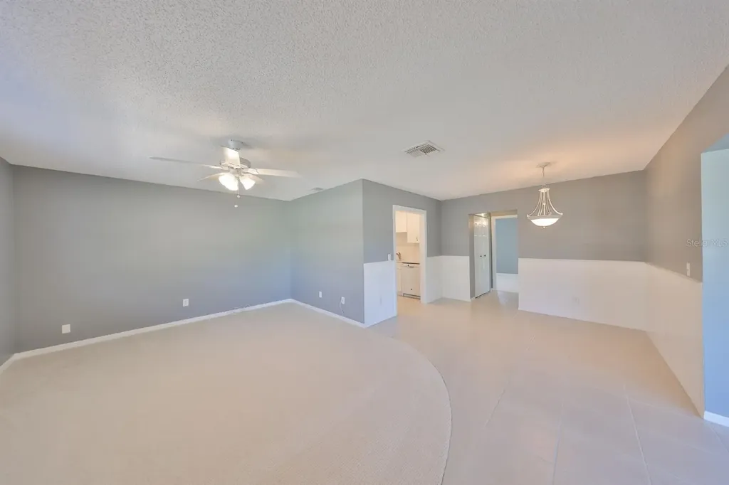 124 Gloucester Boulevard Sun City Center FL 33573