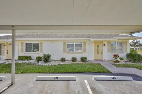 124 Gloucester Boulevard Sun City Center FL 33573
