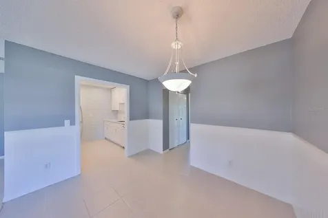 124 Gloucester Boulevard Sun City Center FL 33573