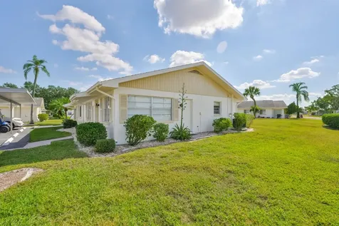 124 Gloucester Boulevard Sun City Center FL 33573