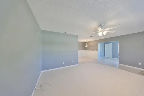 124 Gloucester Boulevard Sun City Center FL 33573