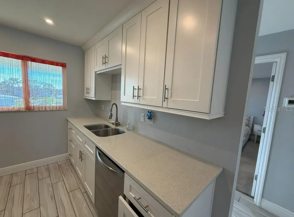 708 Tamiami Trail S Venice FL 34285