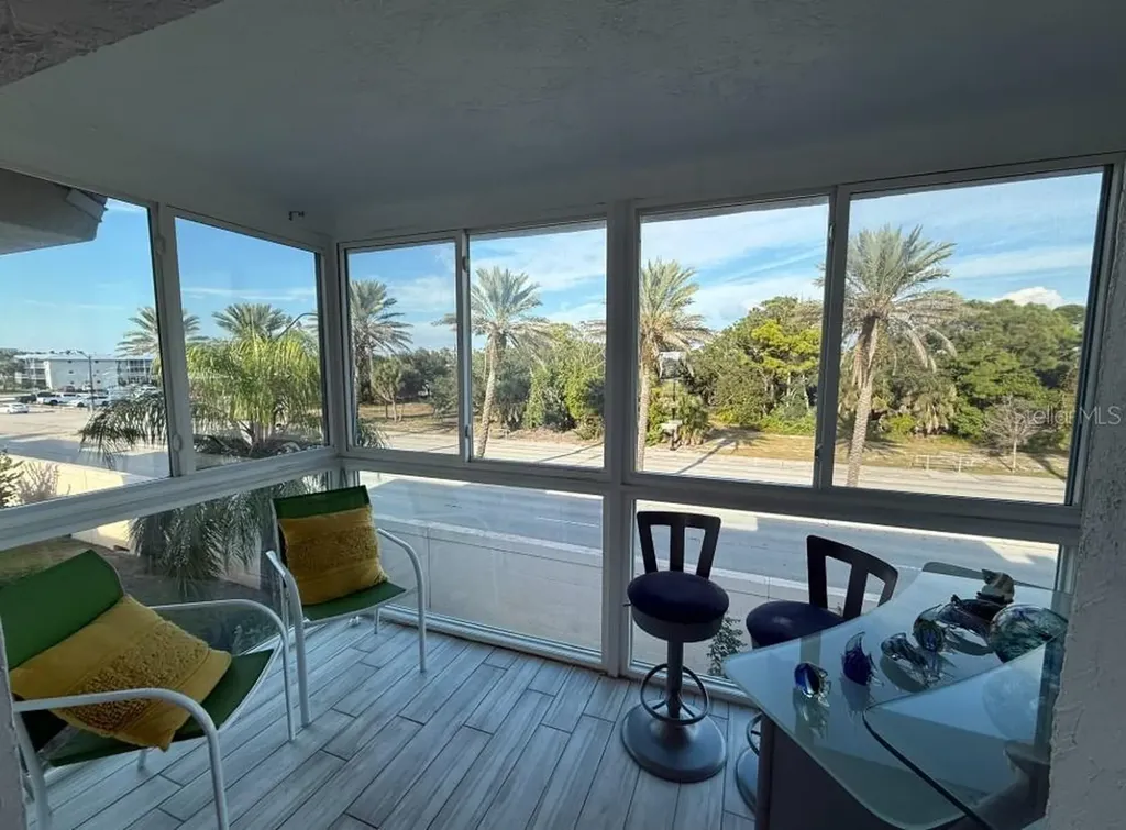 708 Tamiami Trail S Venice FL 34285