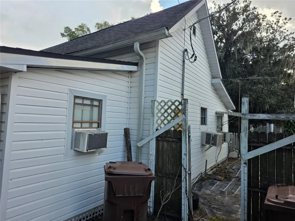 404 NW 7th Street Mulberry FL 33860