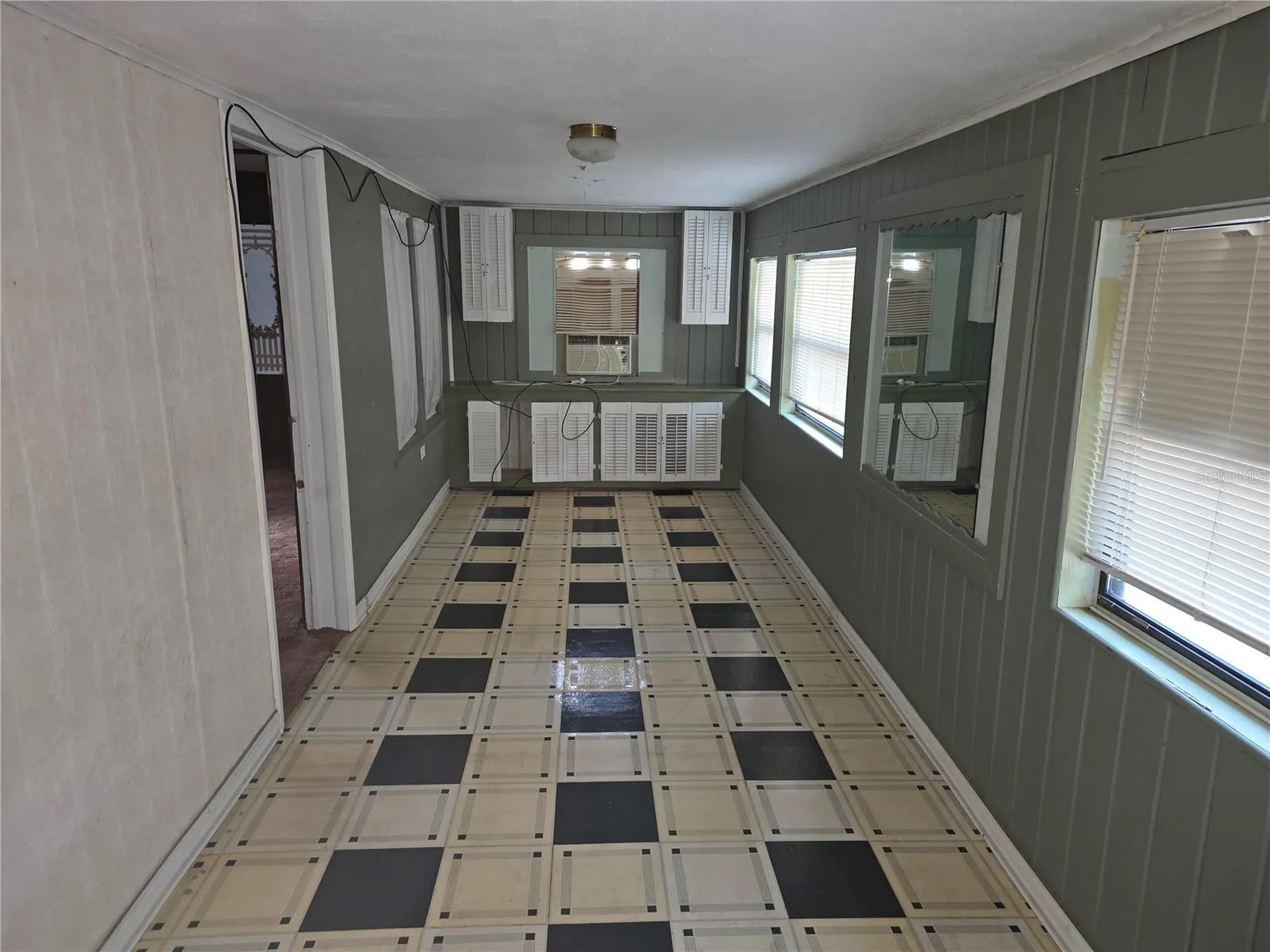 404 NW 7th Street Mulberry FL 33860