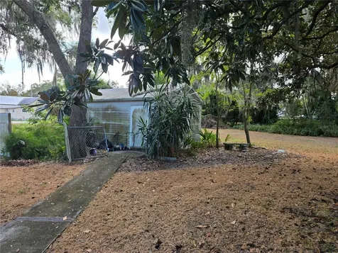 404 NW 7th Street Mulberry FL 33860