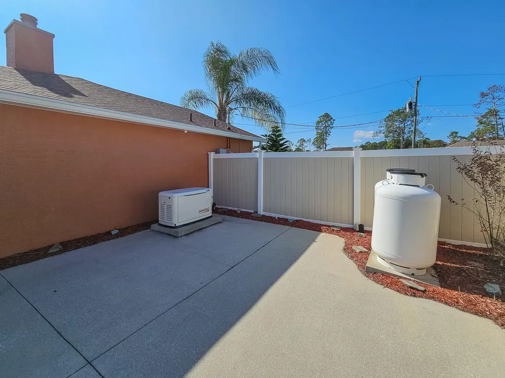 5 Zorlou Court Palm Coast FL 32164