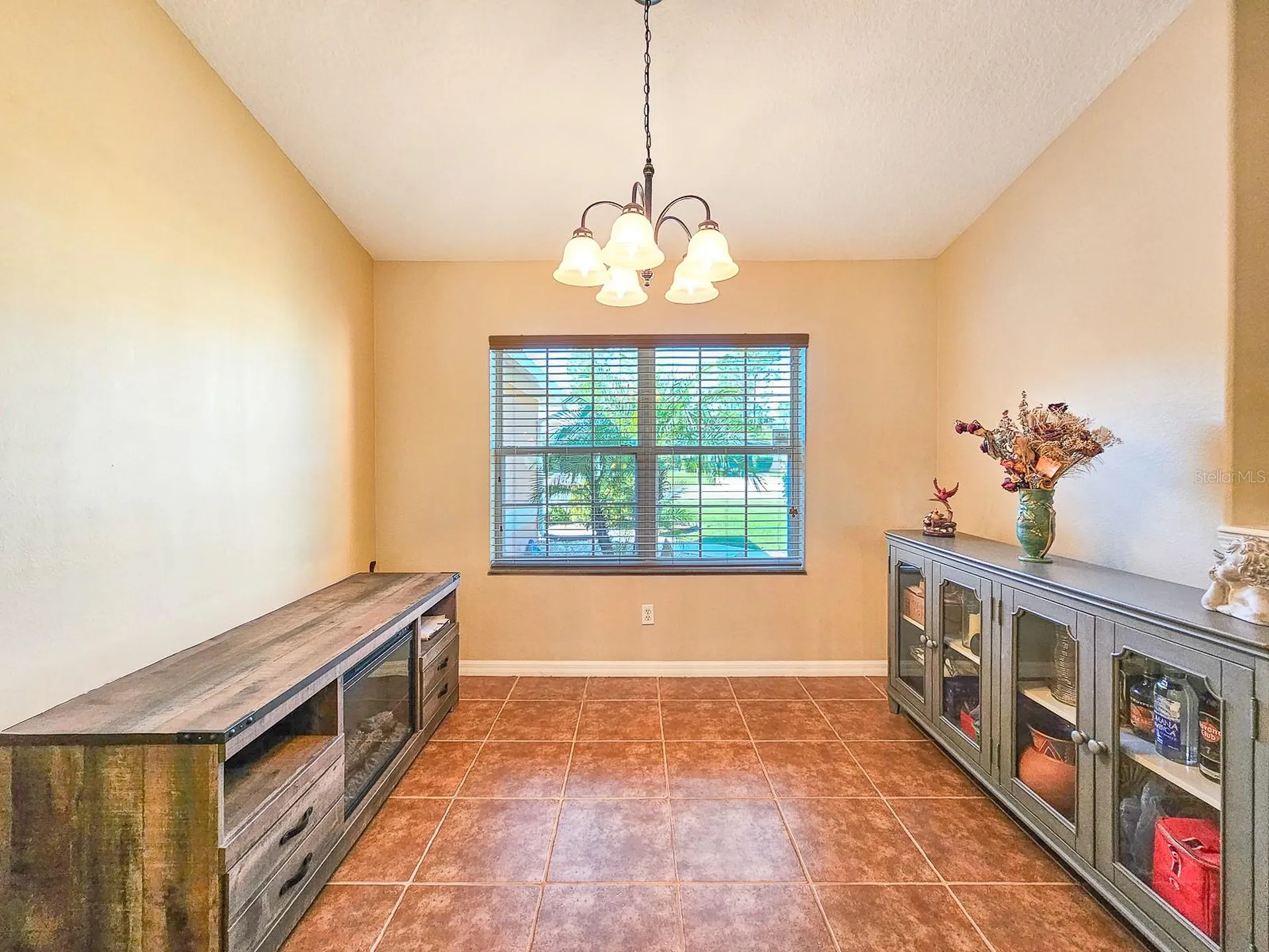 5 Zorlou Court Palm Coast FL 32164