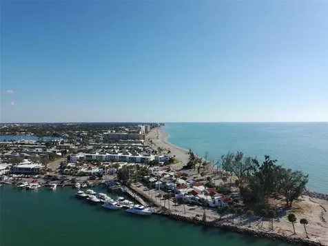 702 Hibiscus Drive Venice FL 34285