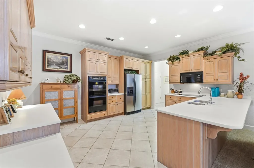 108 Lake Region Boulevard N Winter Haven FL 33881