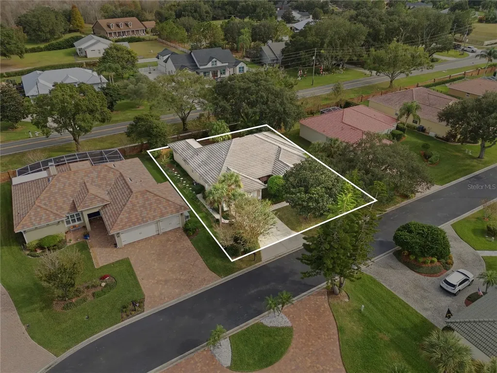 108 Lake Region Boulevard N Winter Haven FL 33881