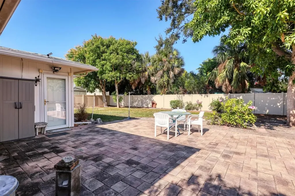 3621 Glen Ridge Lane Sarasota FL 34233