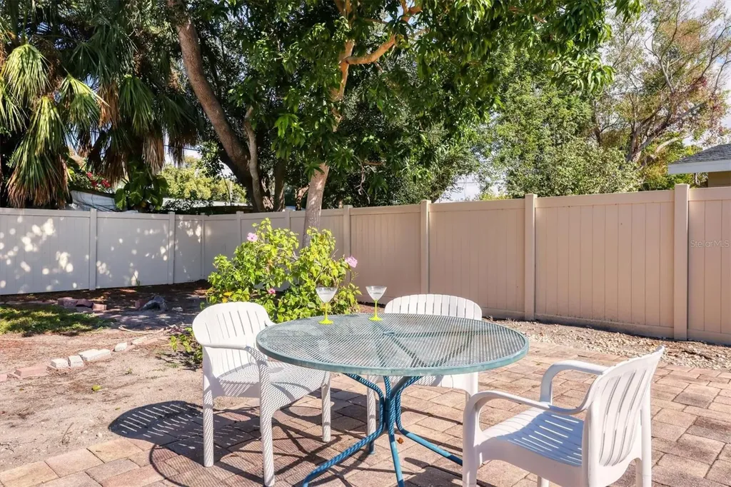 3621 Glen Ridge Lane Sarasota FL 34233