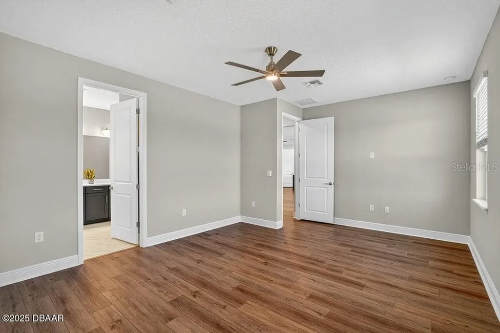 1033 Scramble Drive Daytona Beach FL 32124